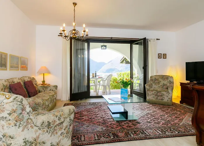 Miralago Apt- C23 By Interhome